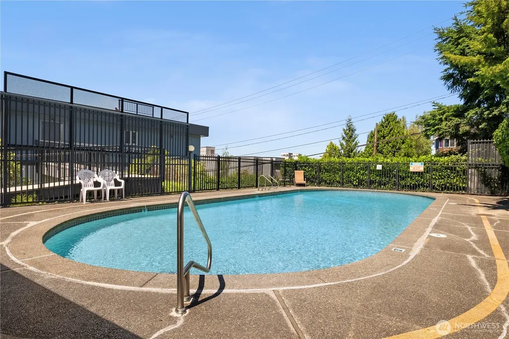 9416 1st Avenue NE Seattle WA 98115