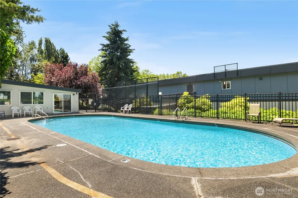 9416 1st Avenue NE Seattle WA 98115