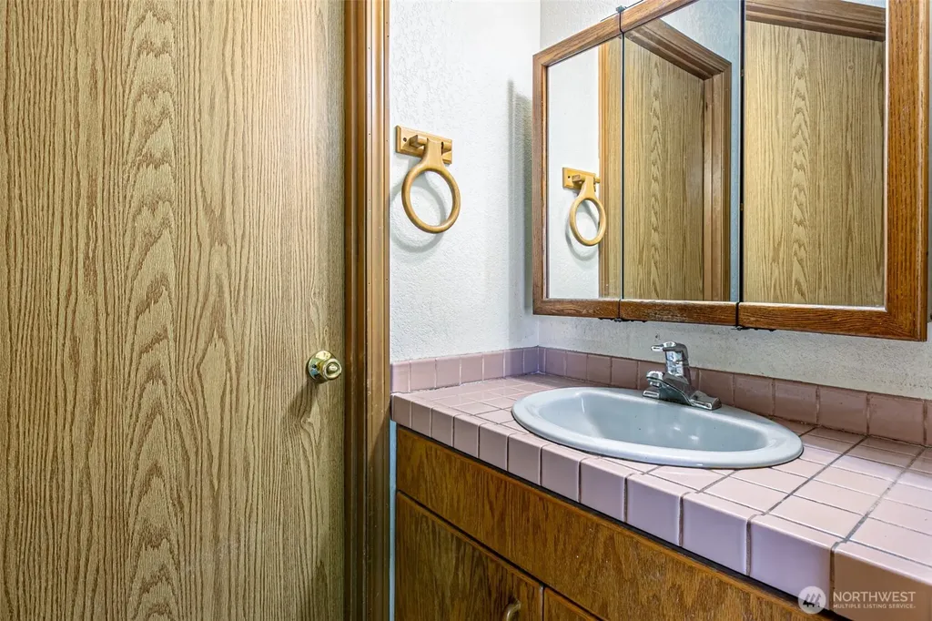6135 36th Street SE Auburn WA 98092
