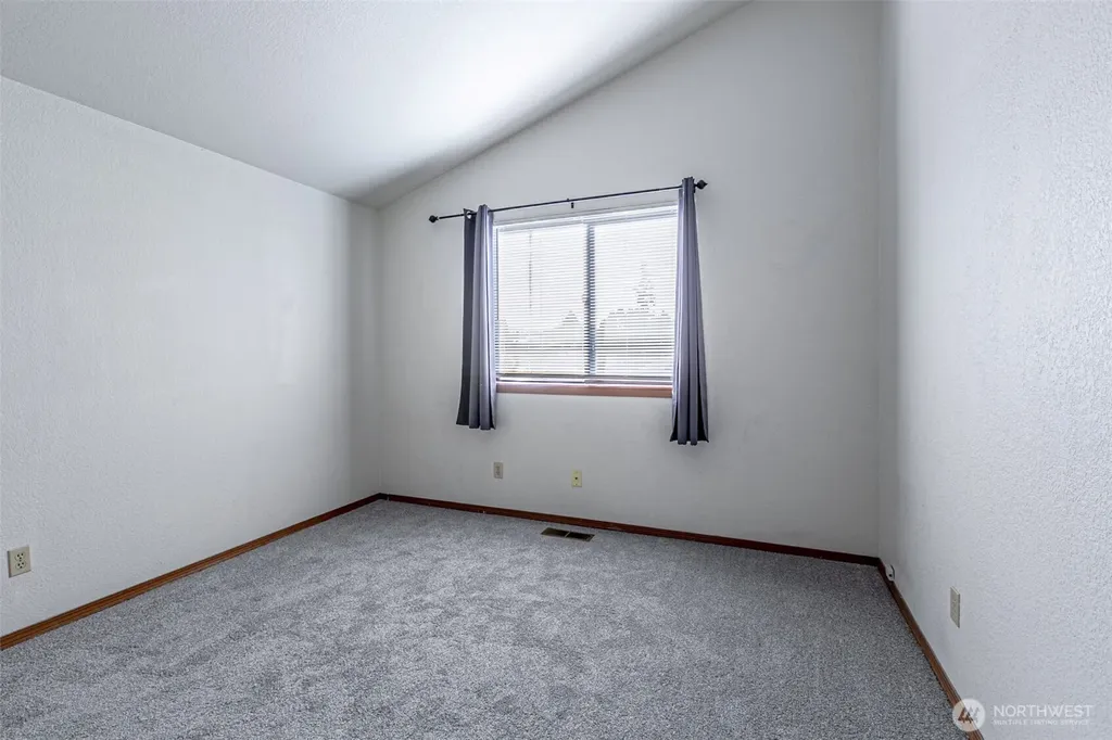 6135 36th Street SE Auburn WA 98092