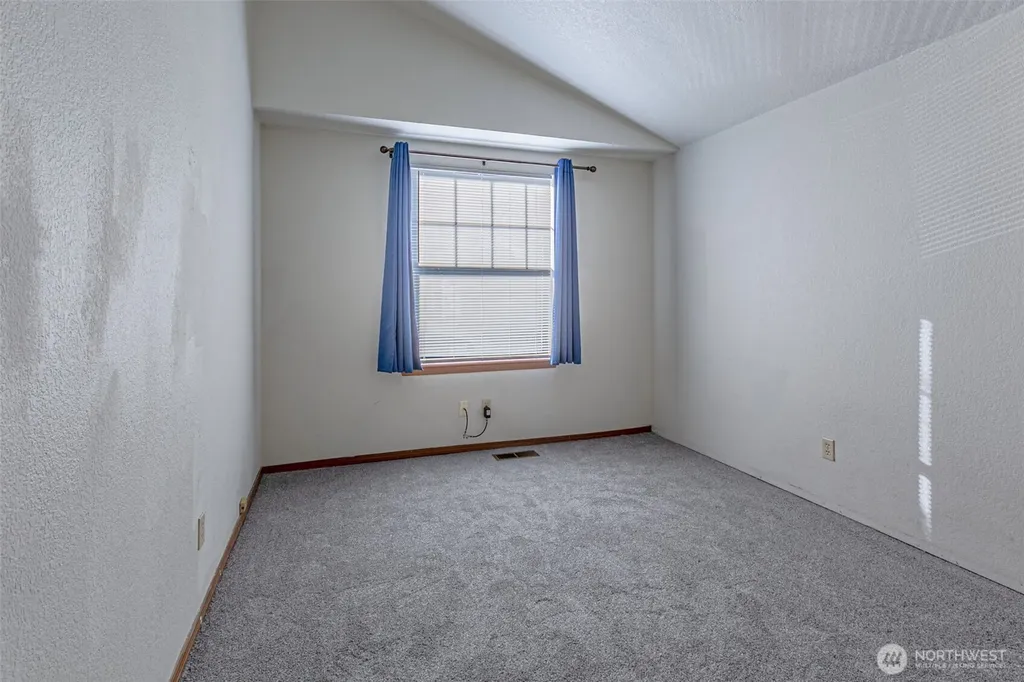 6135 36th Street SE Auburn WA 98092