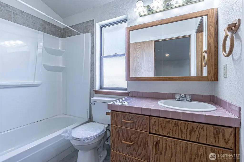 6135 36th Street SE Auburn WA 98092
