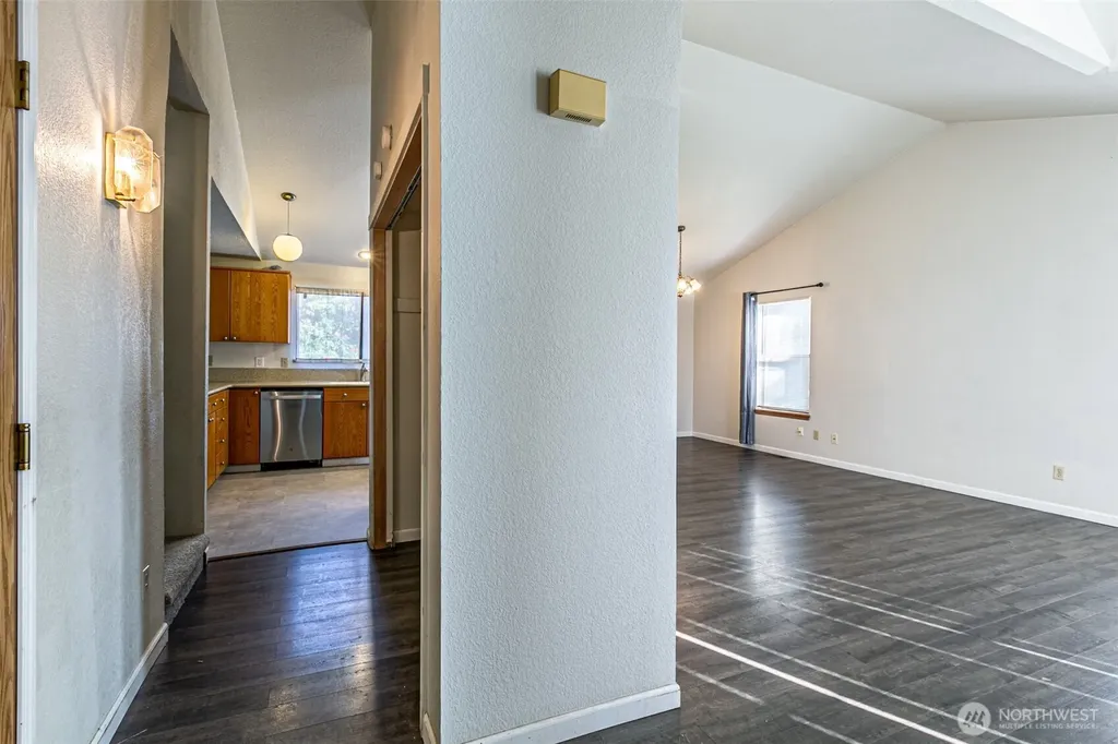 6135 36th Street SE Auburn WA 98092