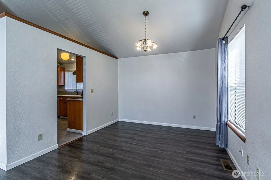 6135 36th Street SE Auburn WA 98092