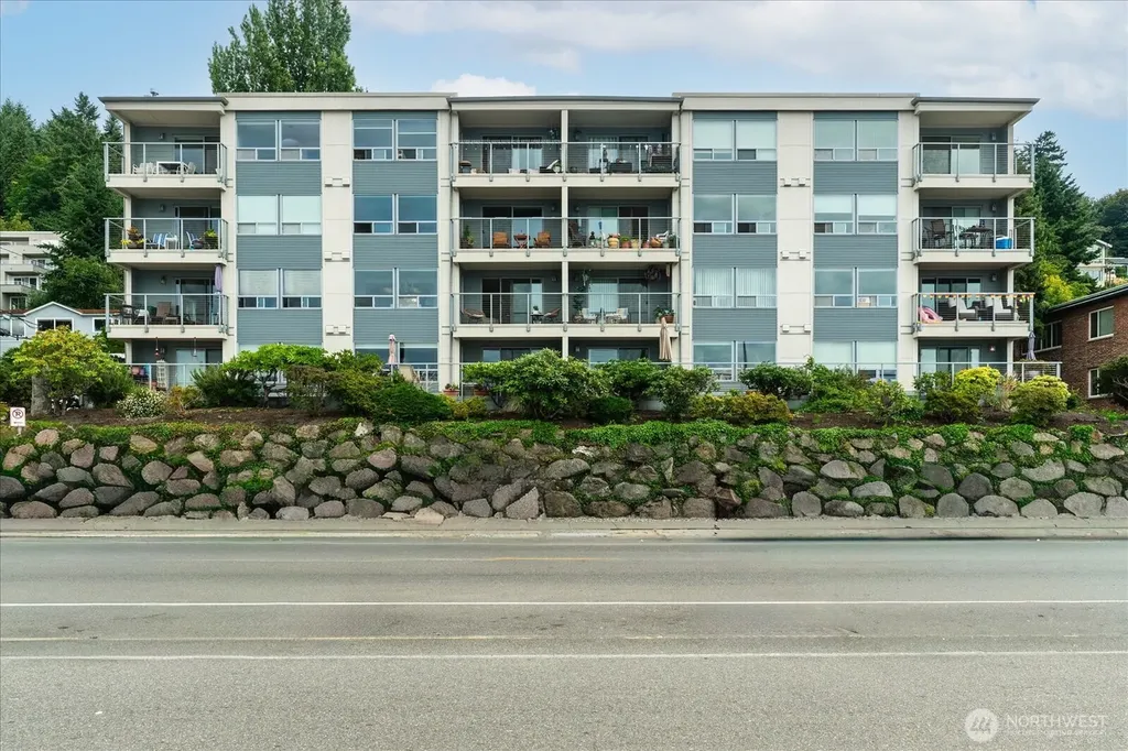2200 Alki Avenue SW Seattle WA 98116