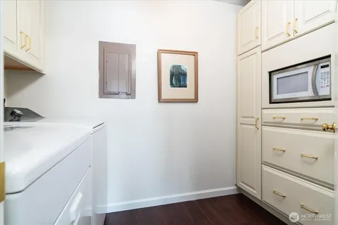2200 Alki Avenue SW Seattle WA 98116
