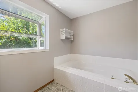 4004 50th Street Ct E Tacoma WA 98443