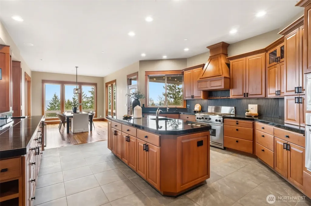 714 Sommerset Road Woodland WA 98674