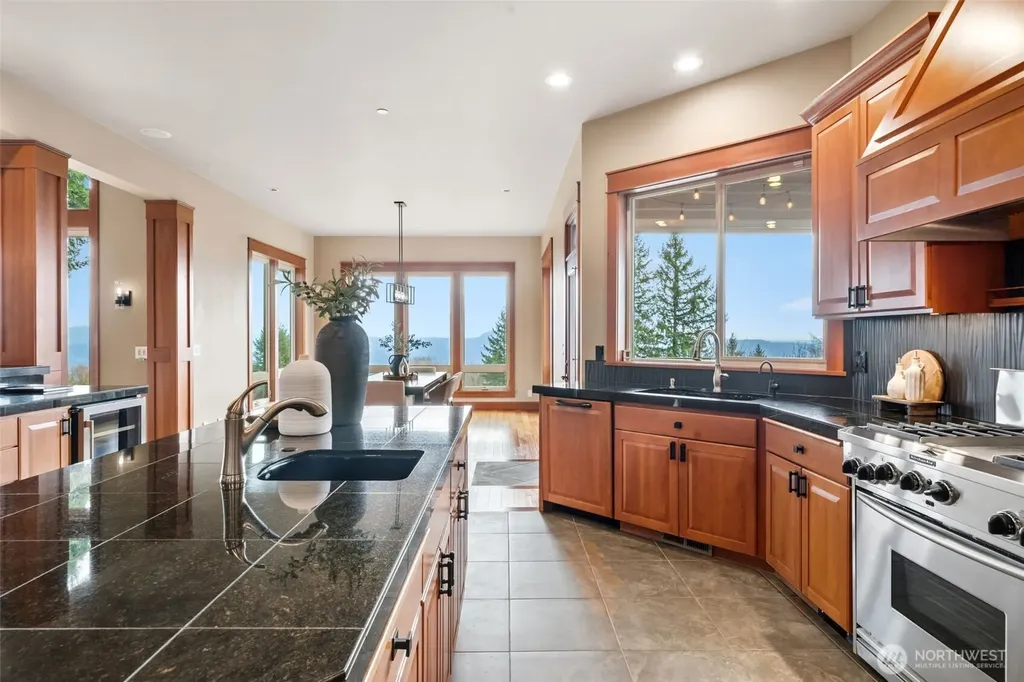 714 Sommerset Road Woodland WA 98674