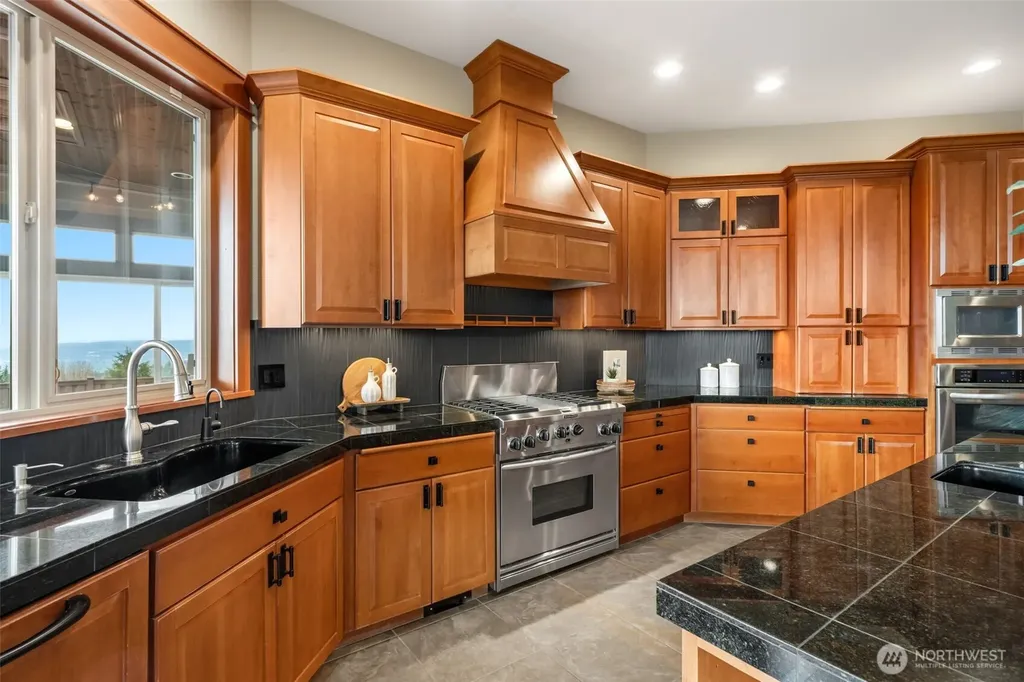 714 Sommerset Road Woodland WA 98674