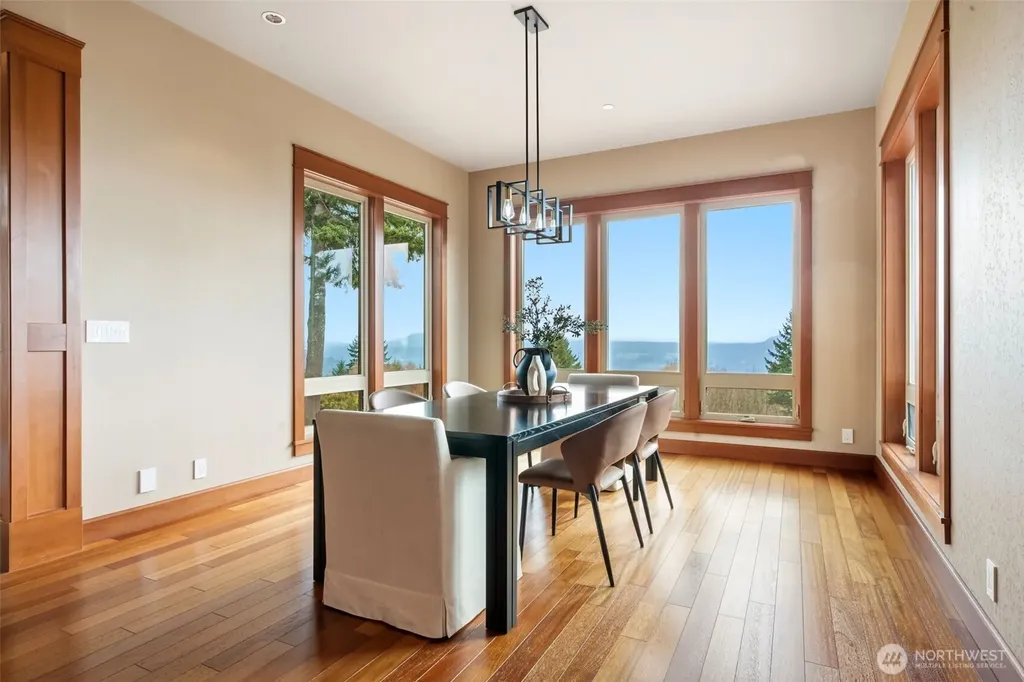 714 Sommerset Road Woodland WA 98674