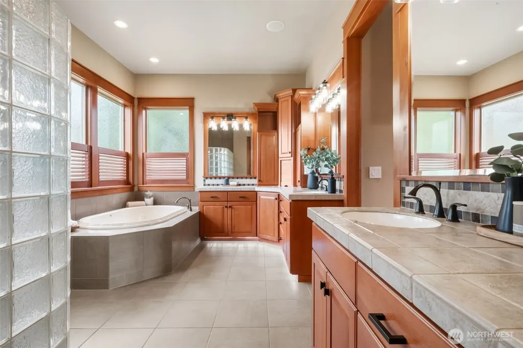714 Sommerset Road Woodland WA 98674