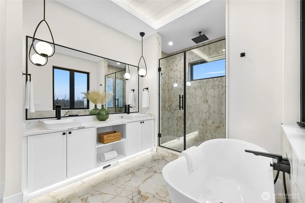 5414 Lasiandra Drive Blaine WA 98230