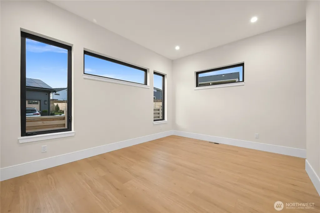 5414 Lasiandra Drive Blaine WA 98230
