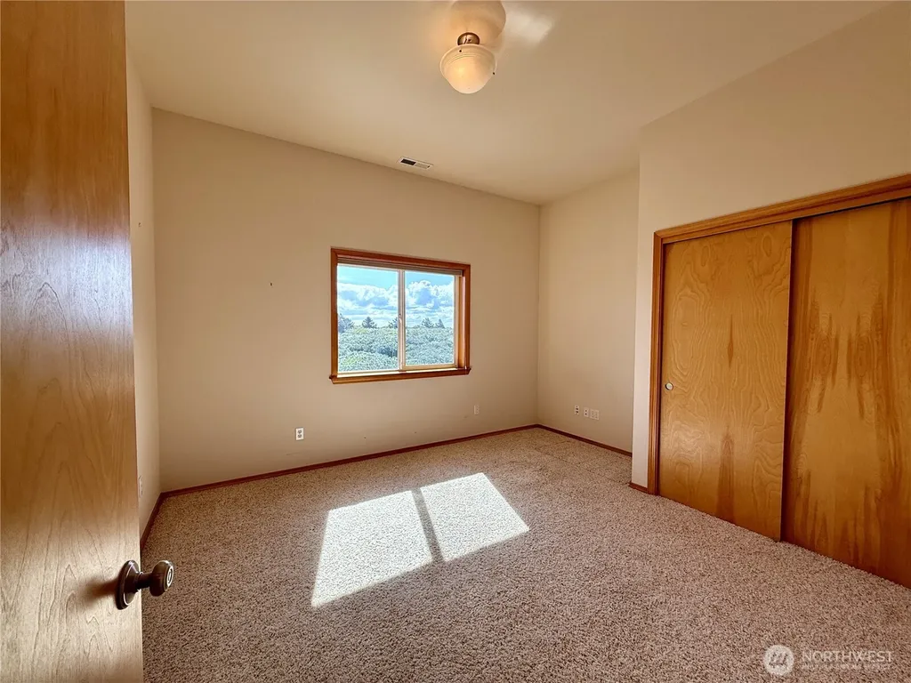 1160 Greenview Avenue SW Ocean Shores WA 98569
