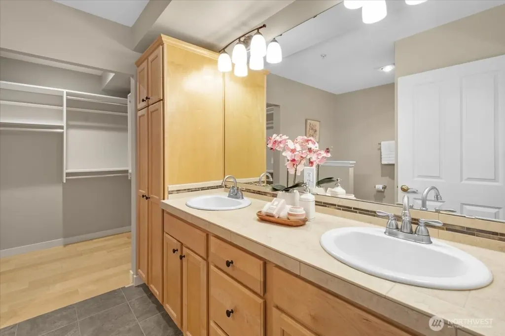 8500 Main Street Edmonds WA 98026
