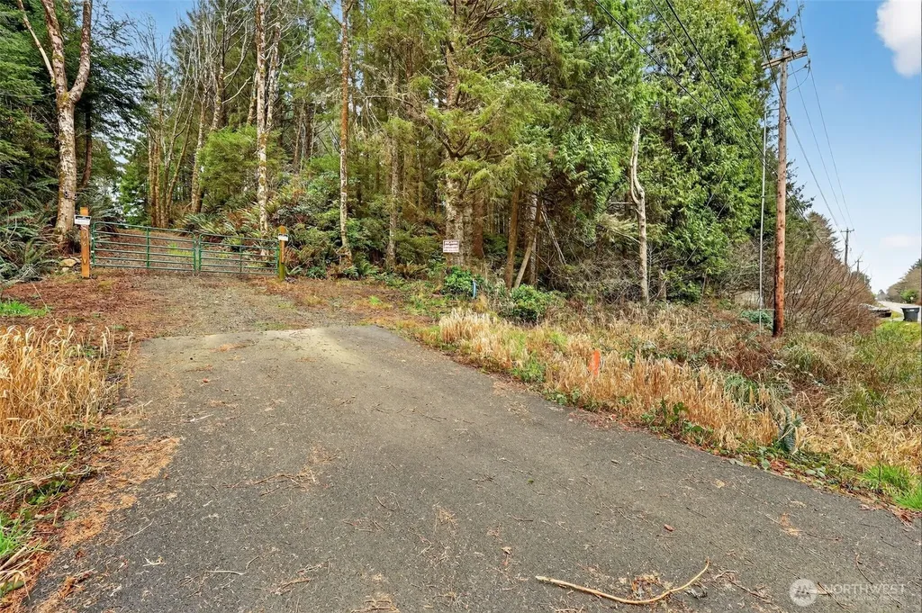 2772 State Route 109 Ocean City WA 98569