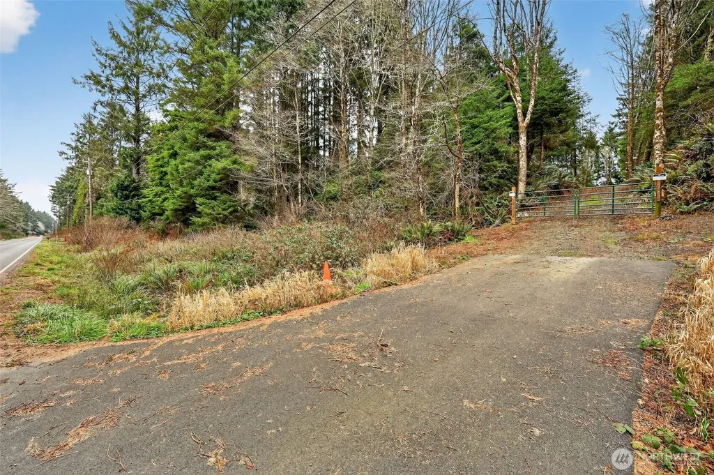 2776 State Route 109 Ocean City WA 98569