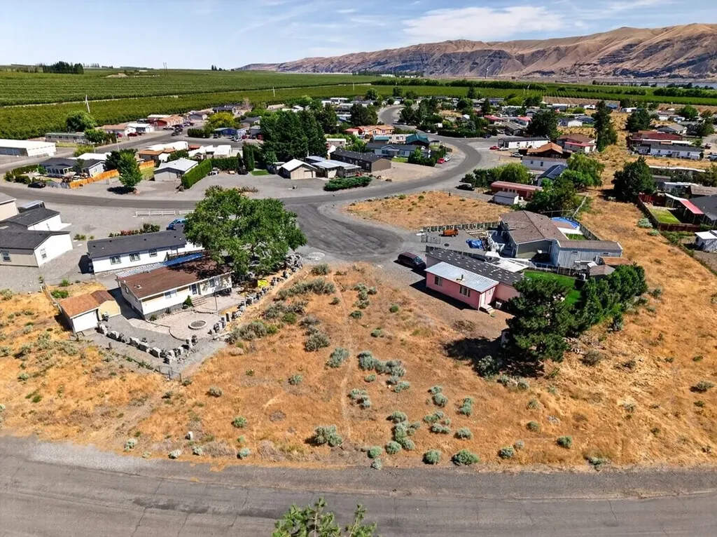 306 Agate Lane SW Mattawa WA 99349