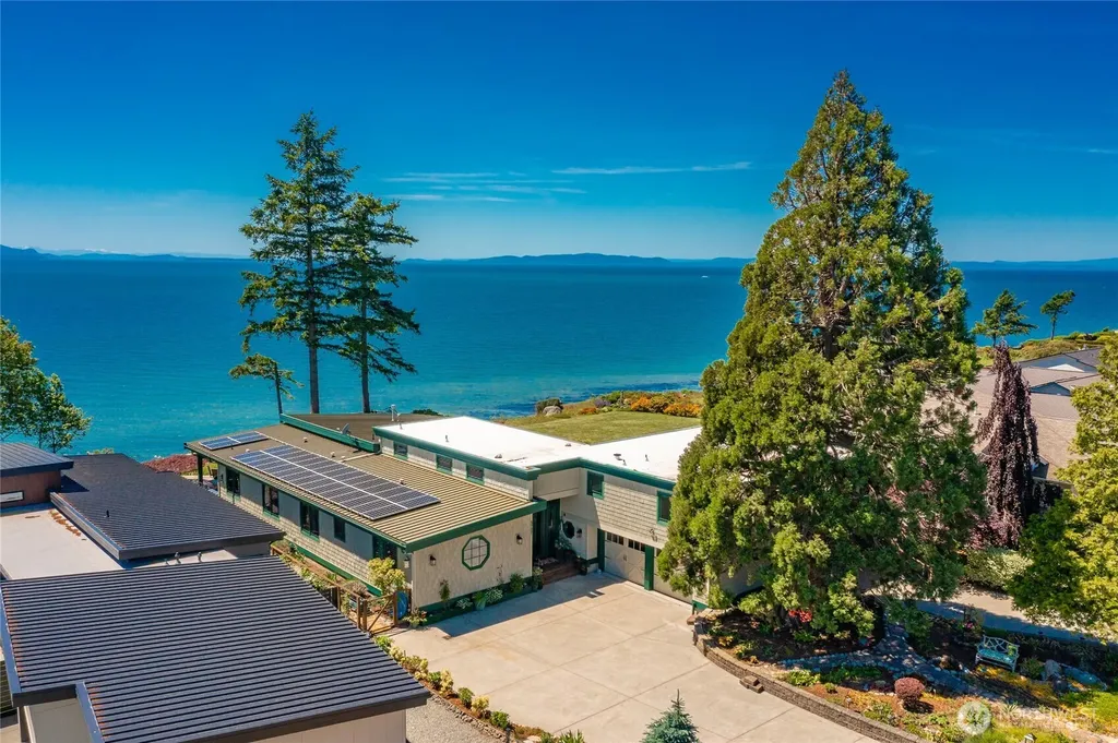 5727 Nakat Way Blaine WA 98230