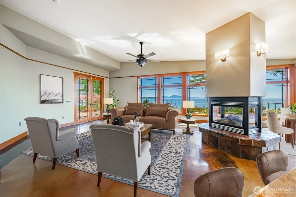 5727 Nakat Way Blaine WA 98230