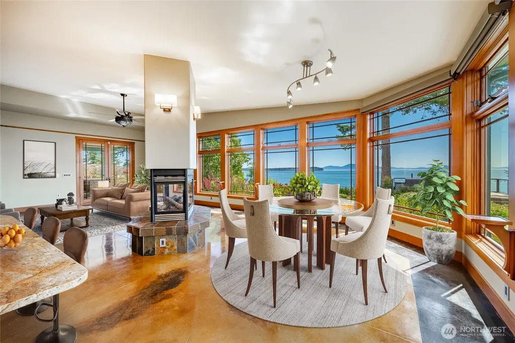 5727 Nakat Way Blaine WA 98230