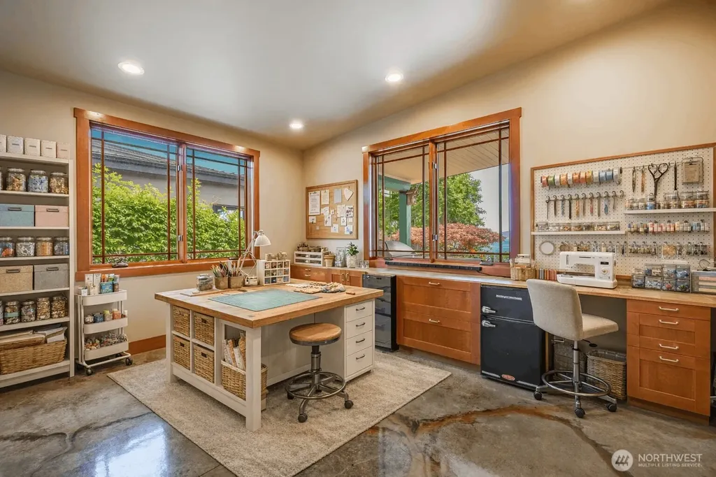5727 Nakat Way Blaine WA 98230