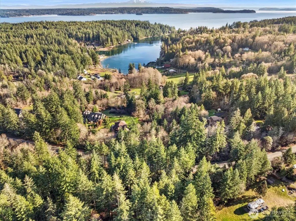 9714 Key Peninsula Hwy NW Gig Harbor WA 98329