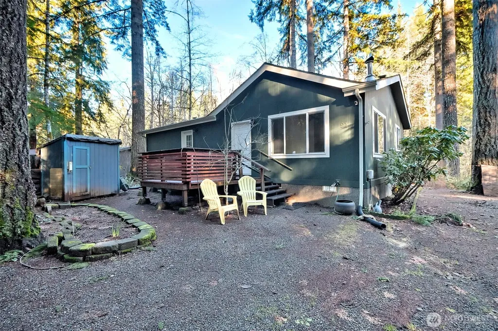 91 N Wigeon Place Hoodsport WA 98584