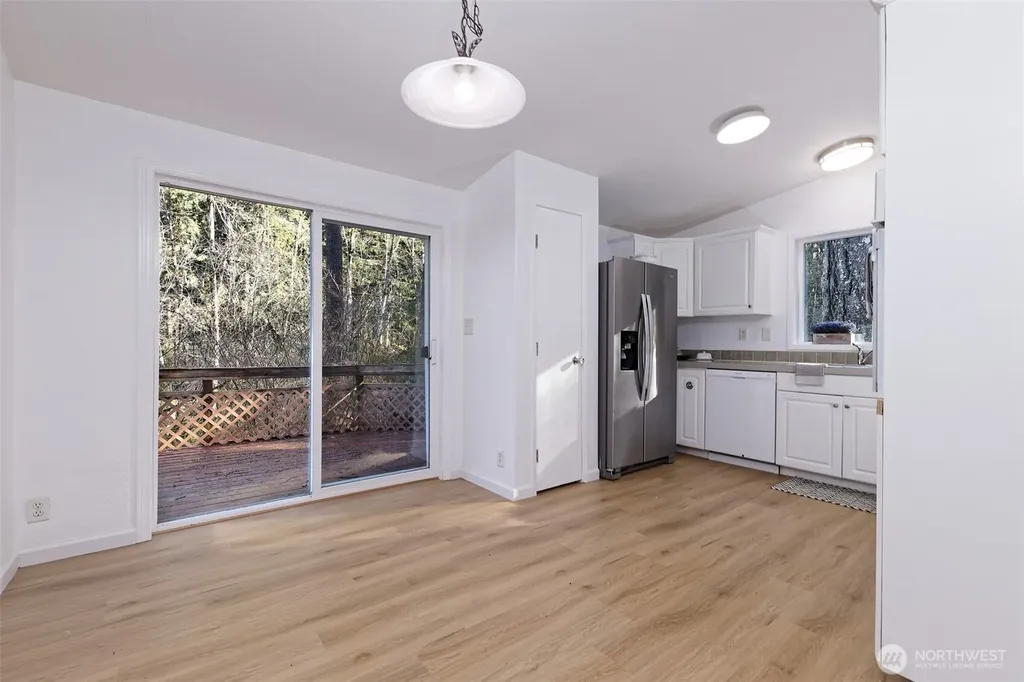 91 N Wigeon Place Hoodsport WA 98584