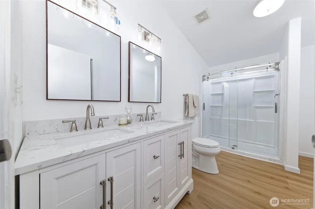 91 N Wigeon Place Hoodsport WA 98584