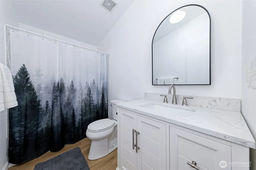91 N Wigeon Place Hoodsport WA 98584