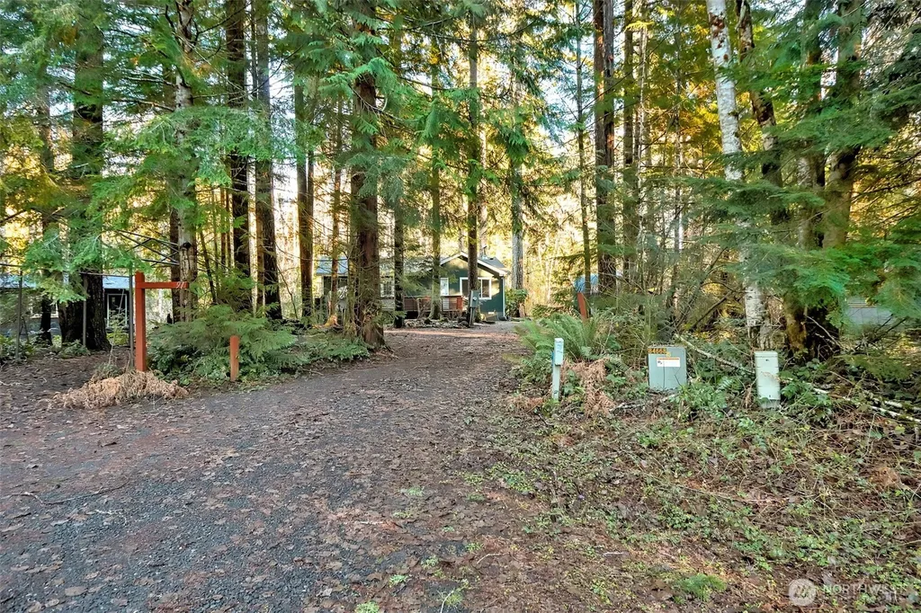 91 N Wigeon Place Hoodsport WA 98584