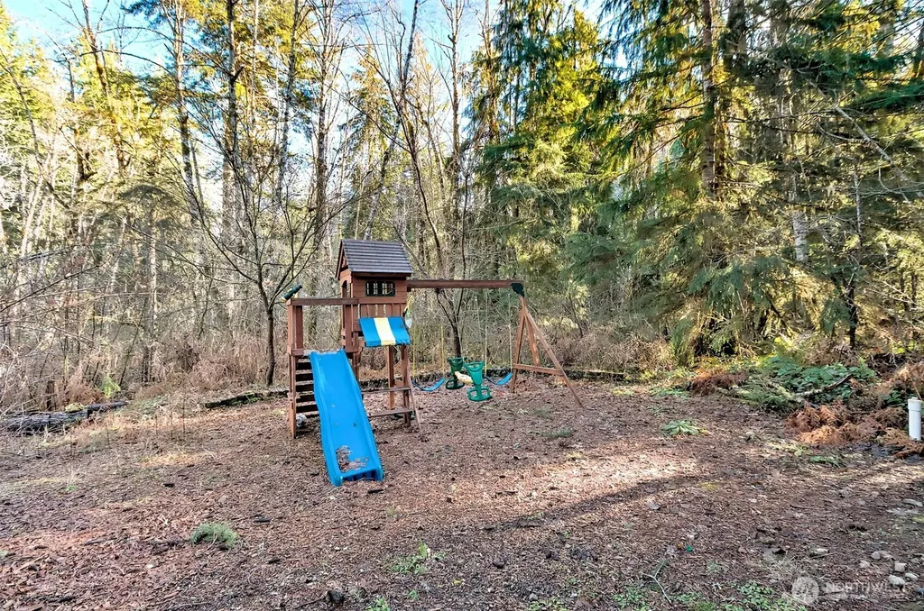 91 N Wigeon Place Hoodsport WA 98584