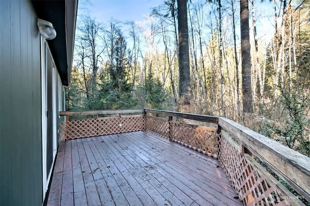91 N Wigeon Place Hoodsport WA 98584