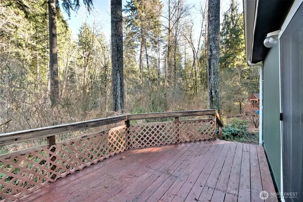 91 N Wigeon Place Hoodsport WA 98584