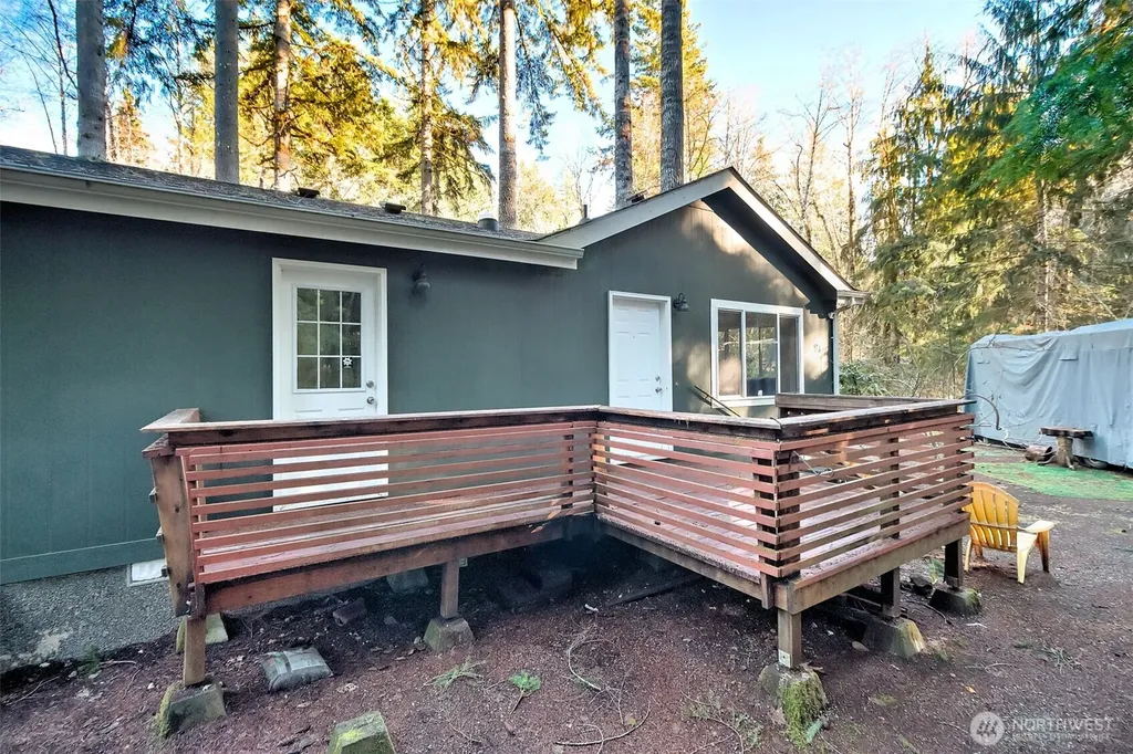 91 N Wigeon Place Hoodsport WA 98584