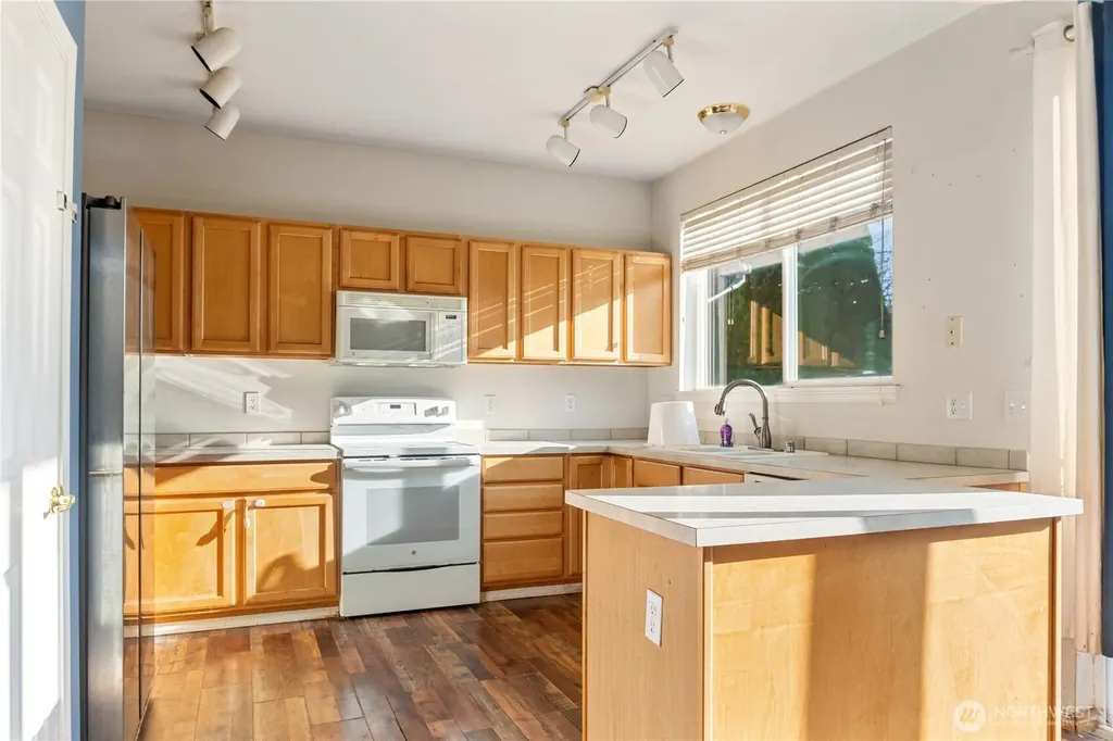 9016 176th Street Ct E Puyallup WA 98375