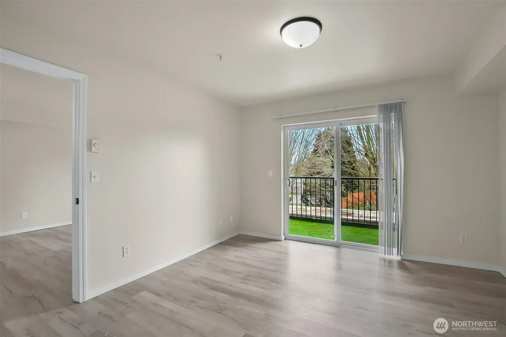 10240 Bridgeport Way SW Lakewood WA 98499
