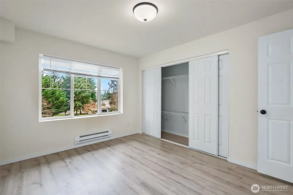 10240 Bridgeport Way SW Lakewood WA 98499