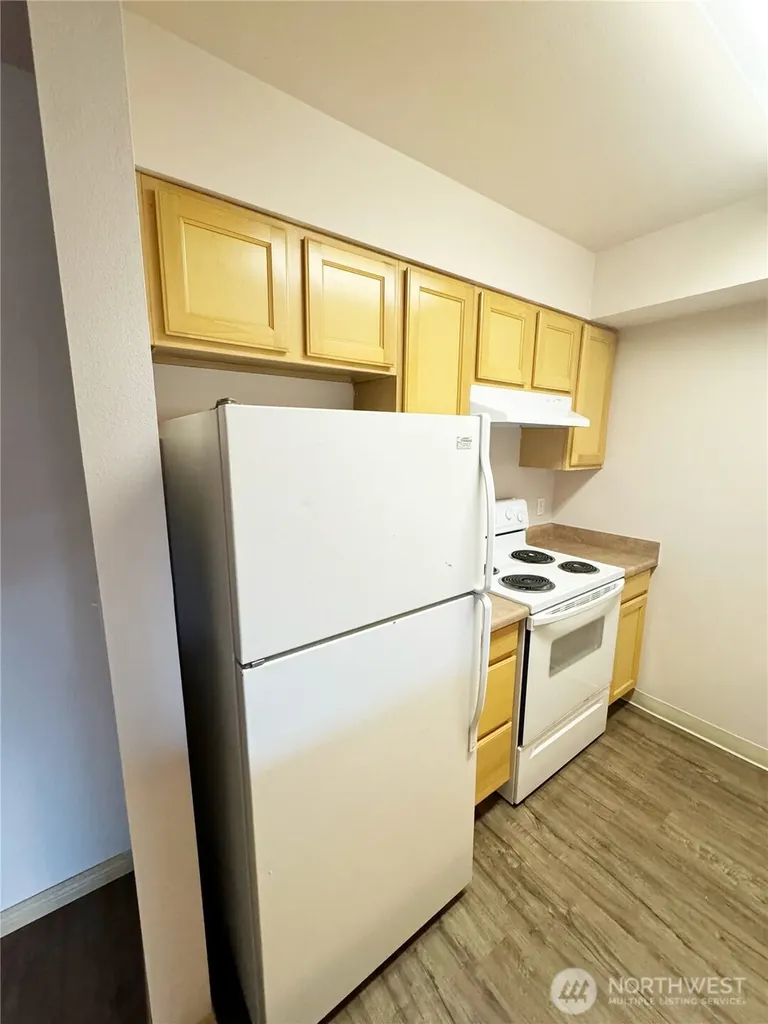 10240 Bridgeport Way SW Lakewood WA 98499