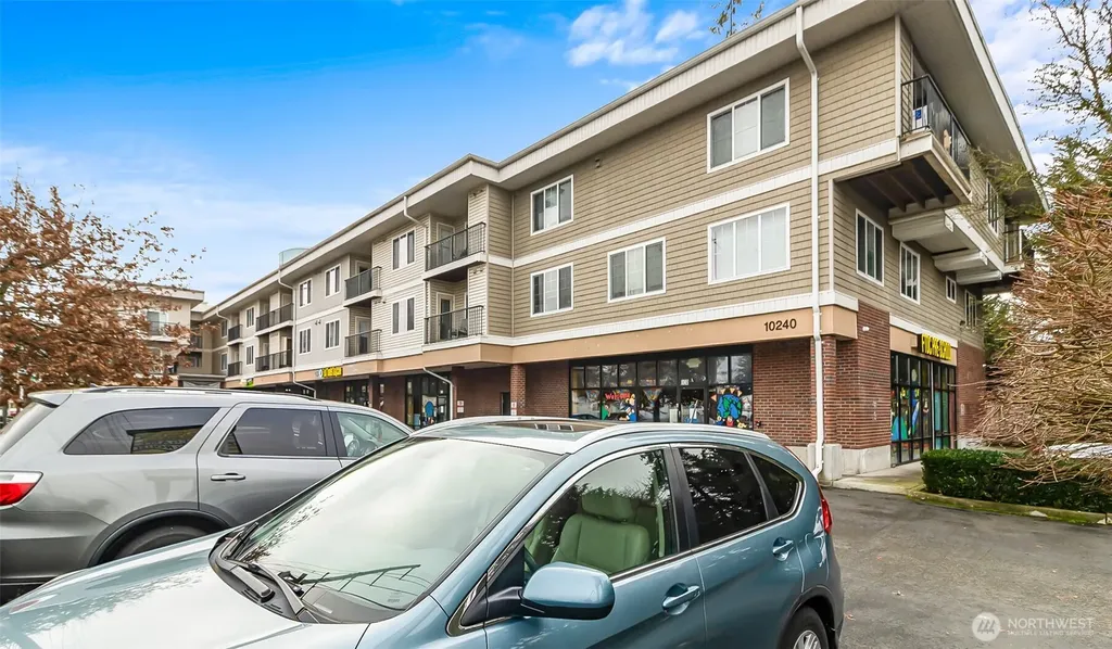 10240 Bridgeport Way SW Lakewood WA 98499