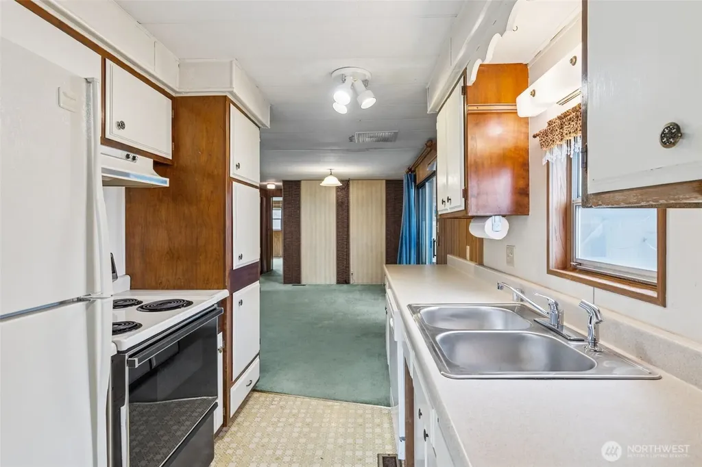 4707 Black Lake Belmore Road SW Olympia WA 98512