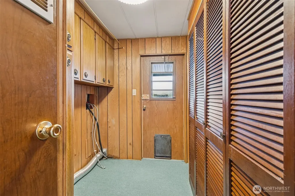 4707 Black Lake Belmore Road SW Olympia WA 98512