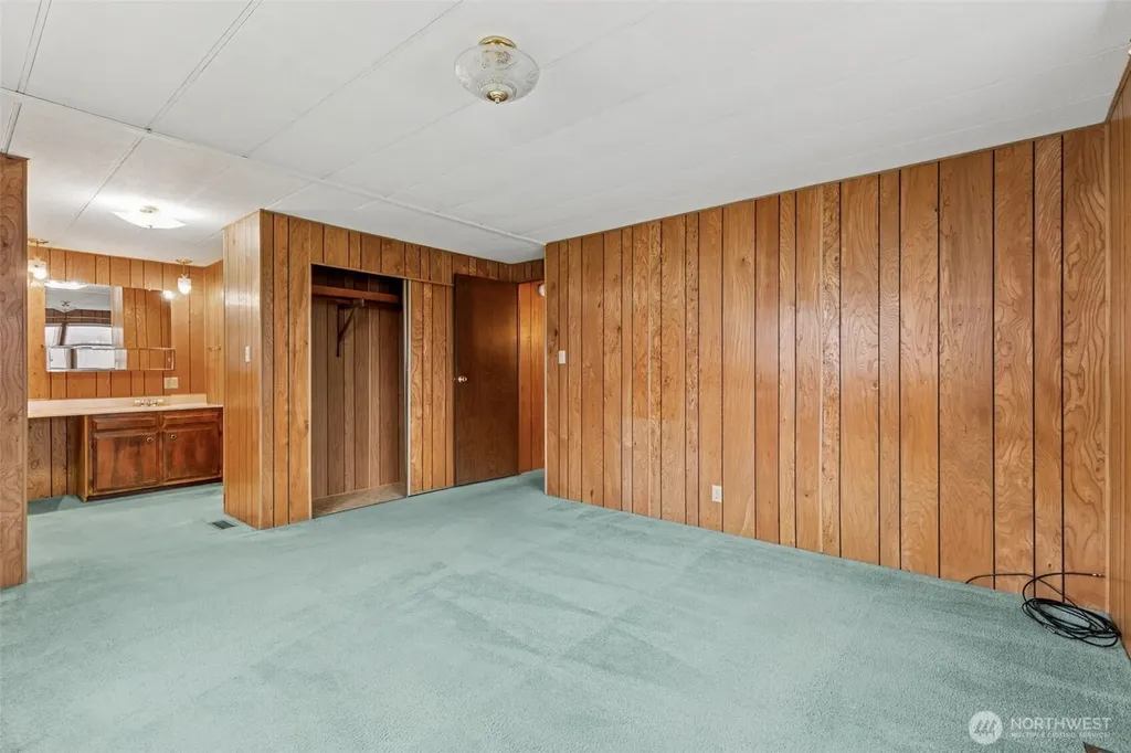 4707 Black Lake Belmore Road SW Olympia WA 98512