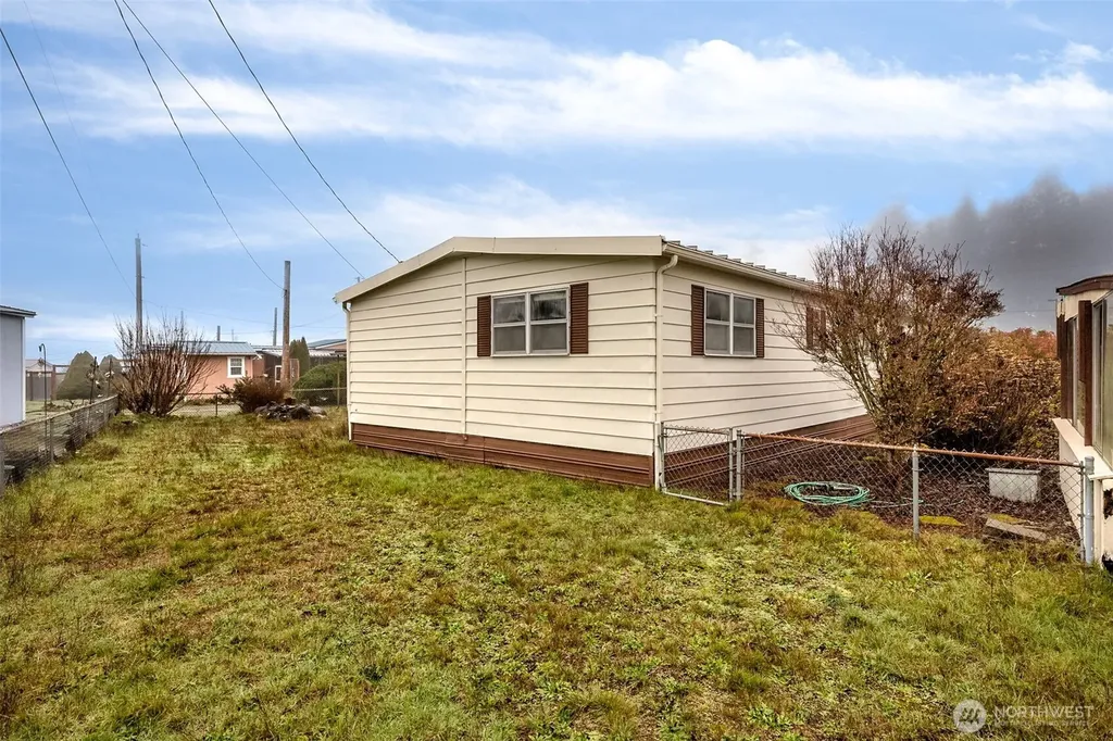 4707 Black Lake Belmore Road SW Olympia WA 98512
