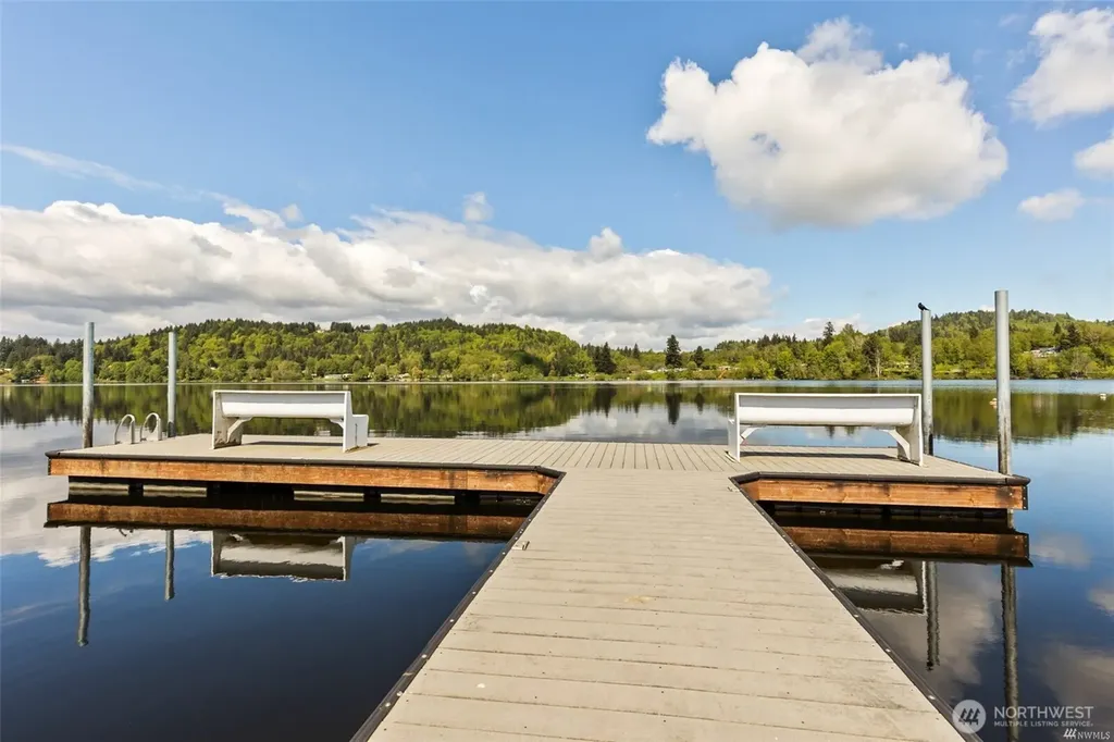 4707 Black Lake Belmore Road SW Olympia WA 98512