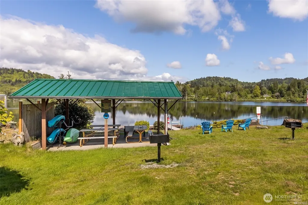 4707 Black Lake Belmore Road SW Olympia WA 98512