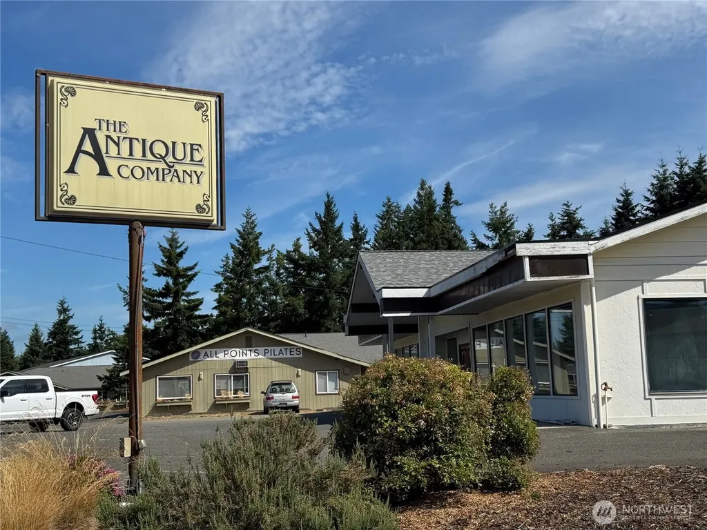 10894 Rhody Drive Port Hadlock WA 98339
