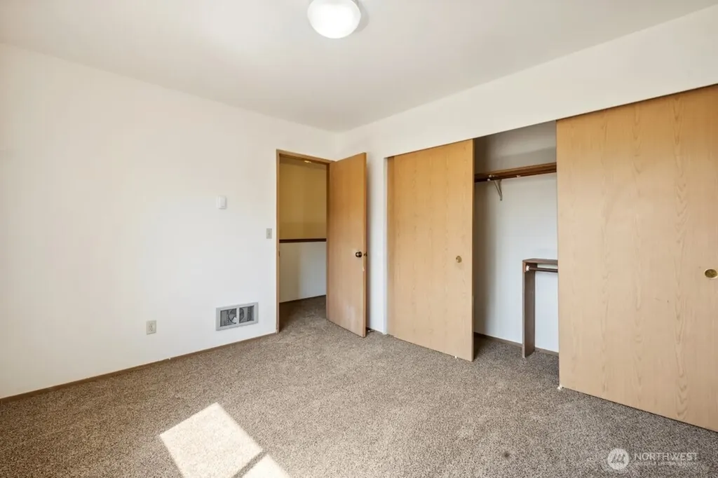 127 Union Avenue NE Renton WA 98059
